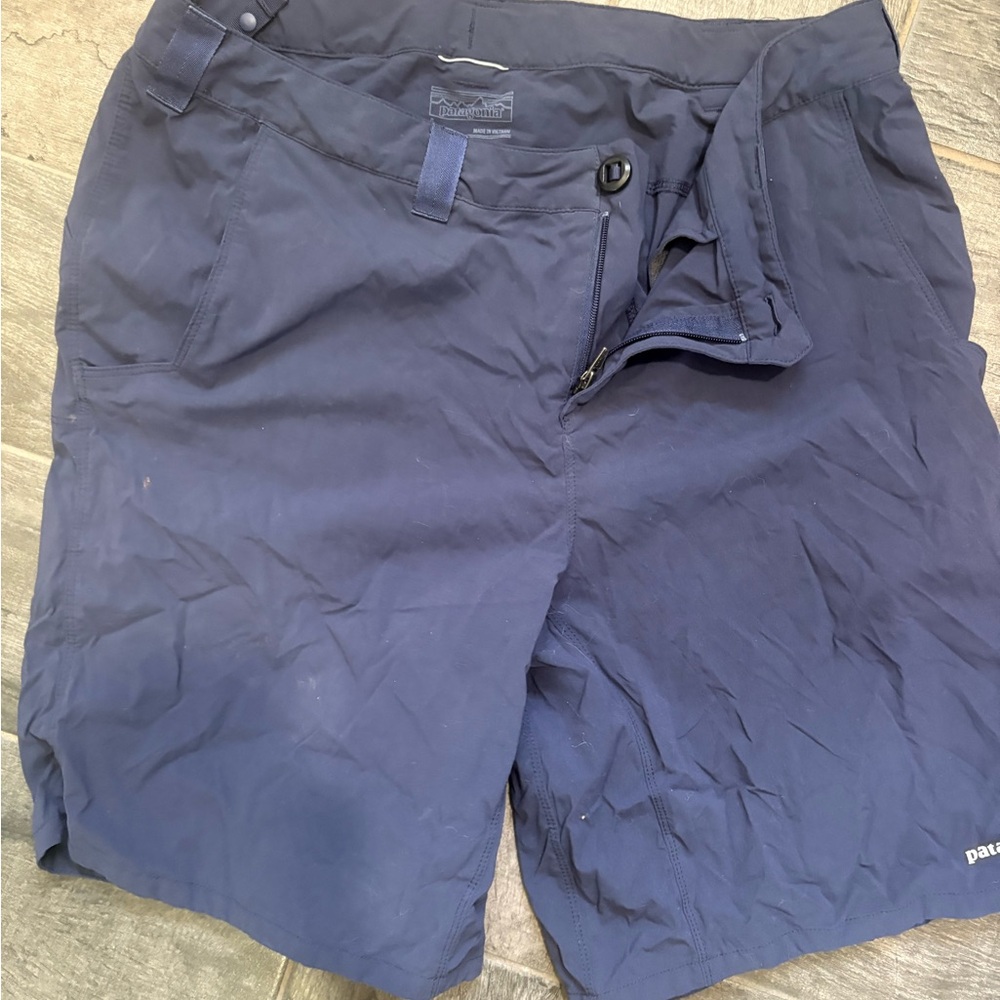 Patagonia Navy hiking short size large